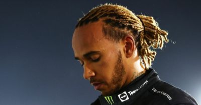 Lewis Hamilton told to "step aside" from Formula 1 if Mercedes complaints continue