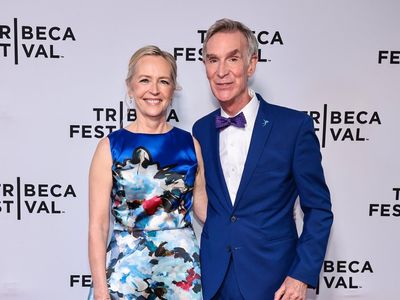 Science Guy star Bill Nye marries journalist Liza Mundy