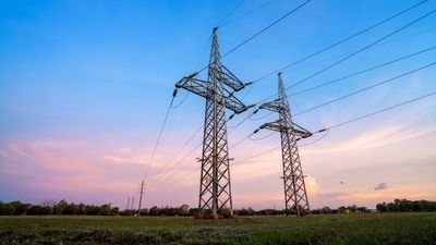 Wind farm's connection to power grid causes lights to flicker across South Australia