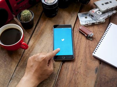 Short Not Sweet Anymore? Twitter Tests New Feature To Let You 'Write Longer'