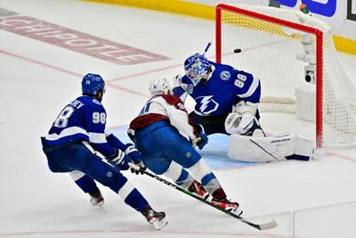 Avalanche on brink of Stanley Cup glory after Kadri seals thriller