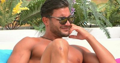 Love Island fans in stitches at Davide's savage five words for new boy as villa tensions rise