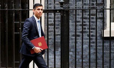 Soaring inflation pushes UK borrowing to £14bn in May