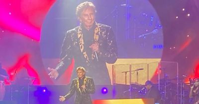 Barry Manilow pauses Newcastle concert after 'rude' reaction to lyric