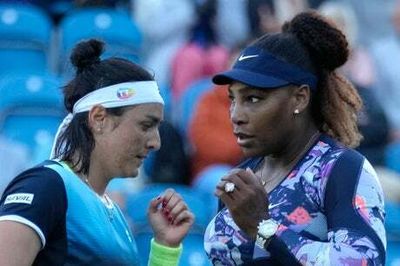 Serena Williams out of Eastbourne International after doubles partner Ons Jabeur suffers knee injury
