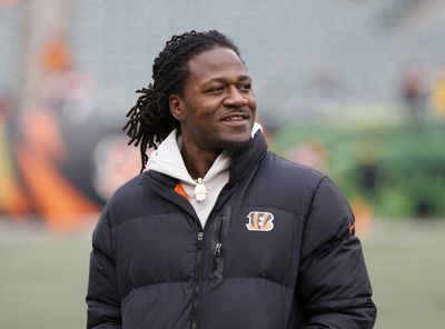 Pacman Jones adopted Chris Henry’s sons and is now accompanying Chris Jr. on college visits