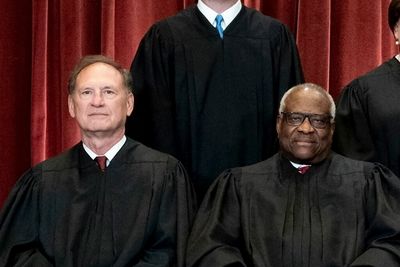 SCOTUS strikes down gun restrictions