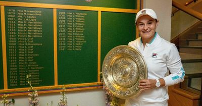 Retired champion Ash Barty makes classy gesture for Wimbledon opening match