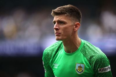 Newcastle complete signing of England goalkeeper Nick Pope from Burnley