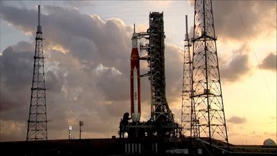 NASA wraps up moon rocket test; to set launch date after fix