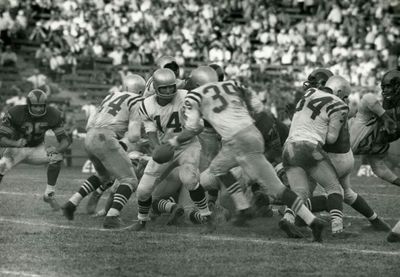 Legendary 49ers RB Hugh McElhenny dies at 93