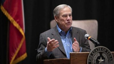 Greg Abbott Spent $1,400 a Head To Bus Migrants to D.C. for a Political Stunt