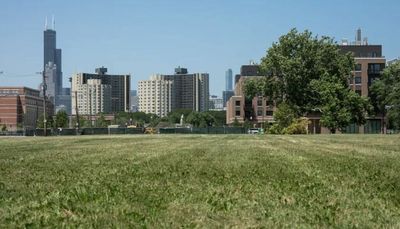 Get buy-in before moving ahead with $120 million new school for Near South Side