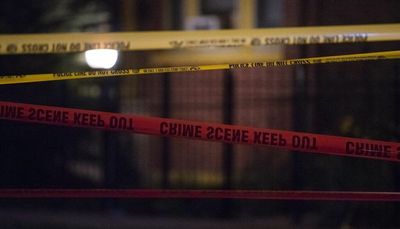 Man shot to death in Englewood