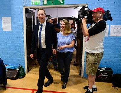 Lib Dems sweep to victory in Tiverton and Honiton by-election in major blow to Boris Johnson