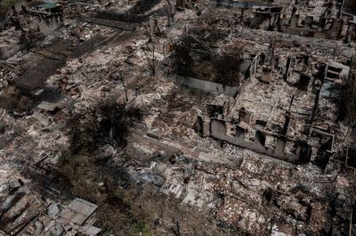 Ukraine news live – Kyiv’s forces pushed out of key Donbas city