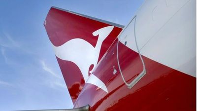 Qantas cuts flights on domestic routes through to March 2023