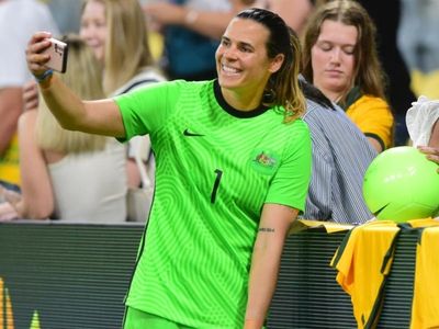 Matildas 'keeper Williams eyes 100th cap