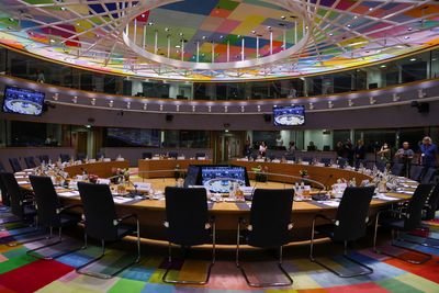 EU plans for life without Russian gas amid inflation spike