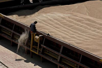 Romanian port struggles to handle flow of Ukrainian grain