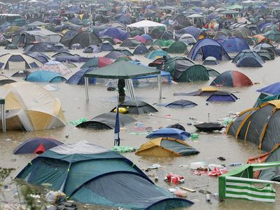 Glastonbury weather: Latest Met Office forecast predicts light showers with sunny spells in Pilton