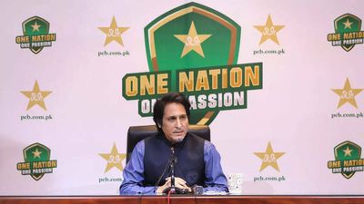 Pakistan to introduce separate red-ball and white-ball contracts, to pay extra for denying offers from foreign leagues