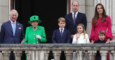 Queen 'tidying up loose family ends towards the end of her reign'