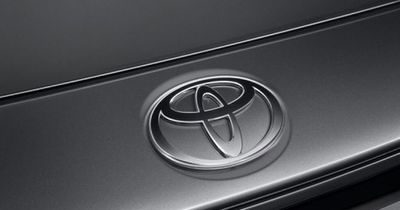 Toyota recalls 2,700 cars over fears wheels may come loose or fall off