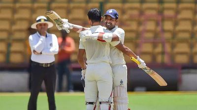 Yash Dubey, Shubham Sharma tons deflate Mumbai, MP close in on maiden Ranji title