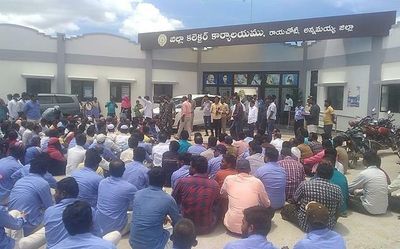 Andhra Pradesh: YSRCP councillor held for ‘manhandling’ Rayachoti Municipal Commissioner