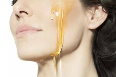 Incorporate honey in your skincare routine for a flawless skin