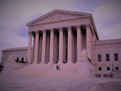 Trending On Twitter: Roe Ruling Condemned By Obama, Praised By Conservatives