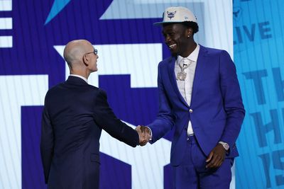 Behind-the-scenes footage shows Michael Jordan made a Duke joke to NBA draft pick Mark Williams