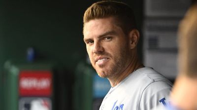 Freddie Freeman Gets Ring, Fights Back Tears in Return to Atlanta