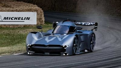 Watch Electric Spéirling Almost Break Goodwood's Hill Climb Record
