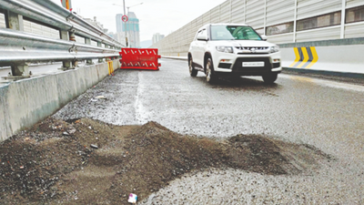 Mumbai: Days after opening, Borivli flyover’s surface ‘wears out’