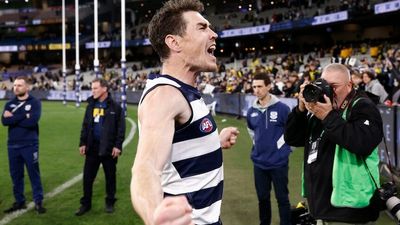 Geelong beat Richmond in MCG classic, Carlton impress against Fremantle, Sydney thrash St Kilda