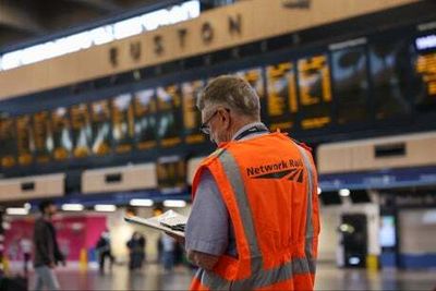 London train and Tube strike latest LIVE: Union chief tells Grant Shapps to ‘get on with job’ and ‘settle dispute’ during latest strike