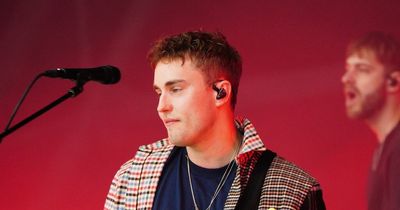 Sam Fender's Glastonbury setlist as fans argue he should have been Friday headliner