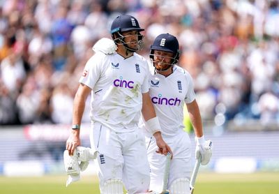 Jamie Overton falls just short of debut Test century as England take narrow lead