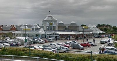 Morrisons shopper 'threatens' couple after leaving his dogs in hot car