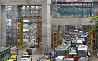 Measures to reduce traffic congestion at 10 prominent spots