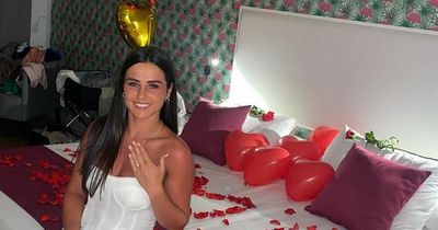 Edinburgh Euromillions winner Jane Park congratulates Hibs couple on their holiday engagement