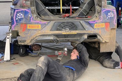 M-Sport boss puts WRC drivers to work to help repair Safari cars