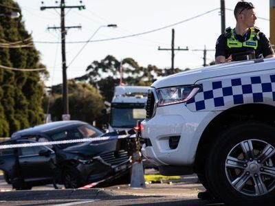 Manhunt continues for Vic bikie shooters
