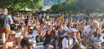 Middle Fingers Up In Austin After End of ‘Roe’