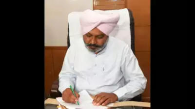 Chandigarh: Cooperative mills owe Rs 313 crore, private Rs 257 crore to cane growers