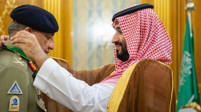 Saudi Crown Prince Bestows Pakistani Army Chief with Order of King Abdulaziz