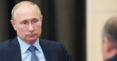 Vladimir Putin 'to be overthrown by three rivals in hammer to head' says CIA insider