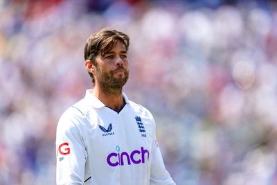 England’s Ben Foakes replaced by Sam Billings at Headingley after positive Covid-19 test